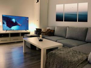 Wanha Koulu Tahko Onnela, 4mh, Palju, Sauna, Tupakeittiö, Wifi, Liikuntasali, RinteetSpaRavintola 6km, Lemmikit OK, Edukas