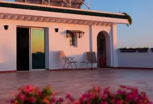 Cozy Studio with Rooftop Terrace & Cityscape Views - El Mʼnagha