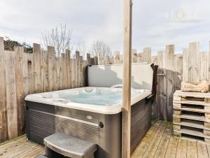 Maisons de vacances Villa - jacuzzi - cadre splendide - animaux acceptes : photos des chambres