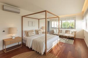 Luxury Beach Villa - Casa do Forte- Infinity Pool sea view- Beach walking distance by DreamvillasAlbufeira