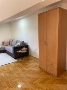 Apartman 22 22