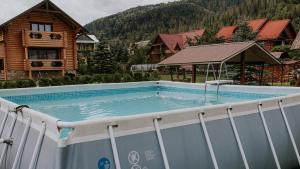 Айворі Хаус