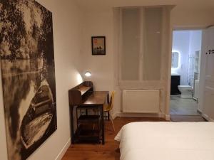 Villas Magnifique maison classee 3 etoiles, 7 chambres, 5 salles de bain, parking prive, Tarbes ville : photos des chambres