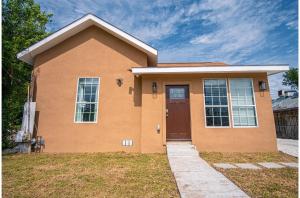 Charming 3BR2BA Gem Close to Downtown Riverwalk - 4hvězdičkové hotely ve městě San Antonio