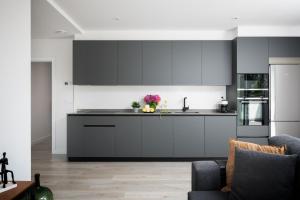 Ático en Llanes con gran terraza, piscina y pista de paddel