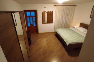 Apartments with parking space Umag - 6995