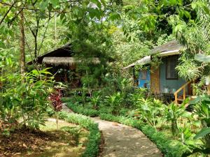 Hidden Paradise Lodge