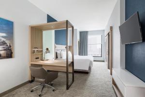 Studio, 1 King, Sofa bed room in SpringHill Suites St. Paul Downtown