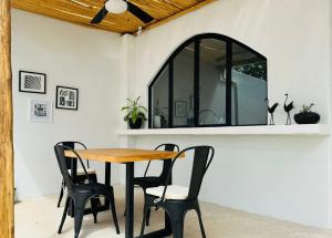 Las Guapas Villas Tamarindo