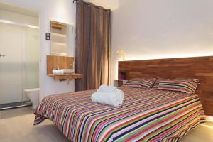 CITY CENTER TWO BEDROOMS APARTMENT, IN A 1870s FULL RENEWED BUILDING