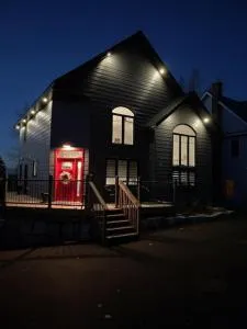 Sunsets At The Oasis - Yarker