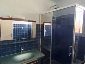 Appartement lumineux 3 pièces avec terrasse, garage et parking à Canet-en-Roussillon - FR-1-750-12