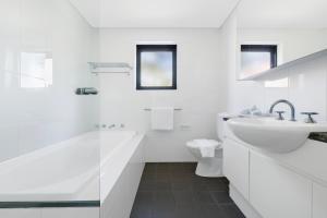 Enjoy Resort Style Facilities in The Horizon