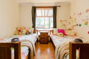 Camellia Cottage - Country Rustic Charm Close to Forest and Town