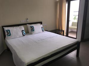 Saninro Hotel - Ragama