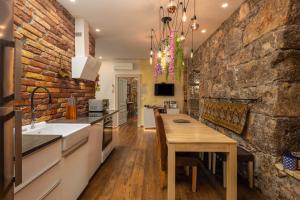 Villa Okra With Pool - Happy Rentals