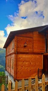 Wooden House Garetke