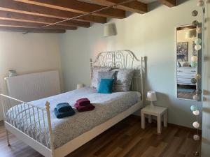 B&B / Chambres d'hotes Les volets bleus : photos des chambres