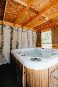 Chalets La Cabane du Littoral, SPA et nature chez Ivona Vacances : photos des chambres
