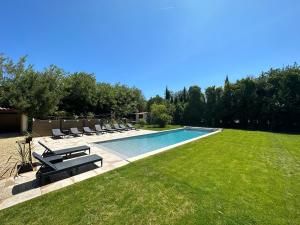 Maisons de vacances Grand Mas Provencal renove avec piscine-plage : photos des chambres