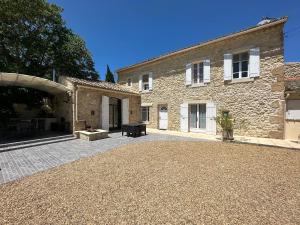 Maisons de vacances Grand Mas Provencal renove avec piscine-plage : photos des chambres