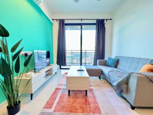 Central Park Tampoi 2 bedroom by Luxecocoo CK