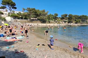 Appartements Magnifique T2 - Les pieds dans l'eau piscine/plage : photos des chambres