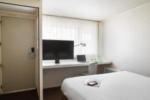 Hotels Campanile Morangis Orly : photos des chambres