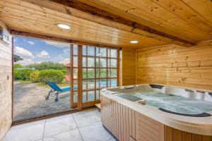 Wellness House On The River Kupa - Happy Rentals