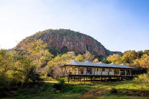 Mbizane Escarpment Retreat