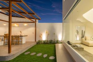 4bd Mediterranean Canggu Villa with Rooftop and Private Pool