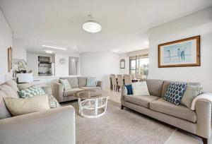 Horizon View Retreat by ReadyStay - Beach Views