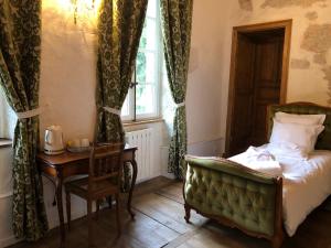 Domaine du Très-Haut - Château de Montanges