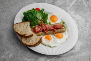 Victoria Deluxe Hotel