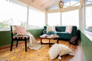 ELIVAAS Signature 5 BHK with Pvt Pool, Entertainment Room & Glass House - Bludoor