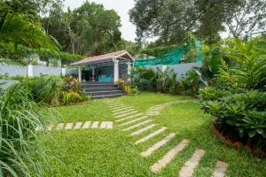 ELIVAAS 5 BHK with Pvt Pool, Entertainment Room & Glass House - Bludoor - Marmagao