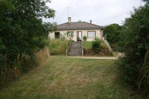 Maisons de vacances HAVRE DE PAIX A LOUBEYRAT EN AUVERGNE : photos des chambres