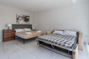 Cozy Penthouse in the Heart of Paceville with seaview - Olo Living by SF Homes