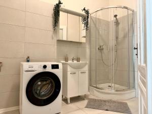 Spacious Apartment, 3 min to U6 Alserstraße