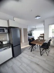 Vár-lak apartmanház - Balatonarács