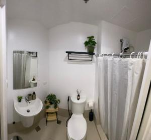 Unit 1005 Tower B Cool Suites at Wind Residences