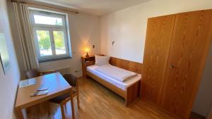 Single Room with Shared Bathroom room in Kloster Steinfeld Gästehaus