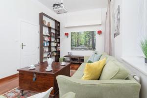 Spacious Two-Story Apartment with Terrace in Kraków Podgórze by Renters