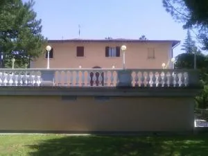 Villa Montrona RR - Dozza