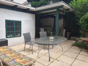 Charmantes Haus mit Terrasse und großem Garten