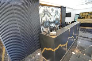 Shelton Airport Hotel