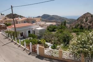 Village House Volada