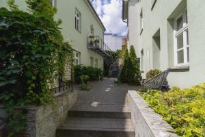 Spacious Two-Story Apartment with Terrace in Kraków Podgórze by Renters