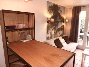 Cute Cottage with Pool at Marciac Lake