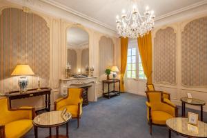 Hotels Grand Hotel Des Templiers : photos des chambres
